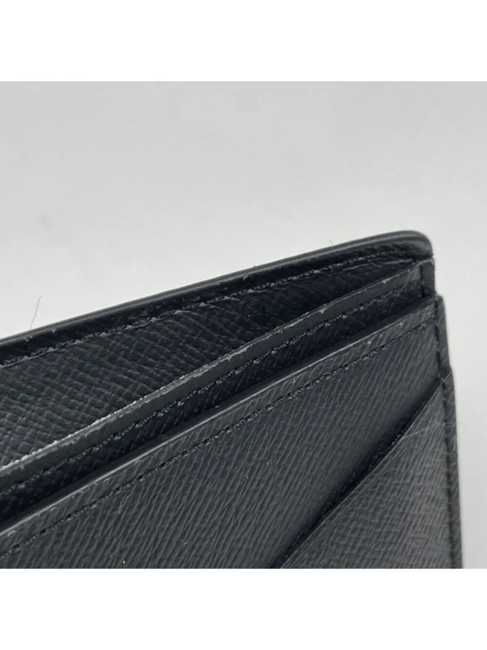 Louis Vuitton Portefeuille Multiple Fold Wallet Taiga Noir